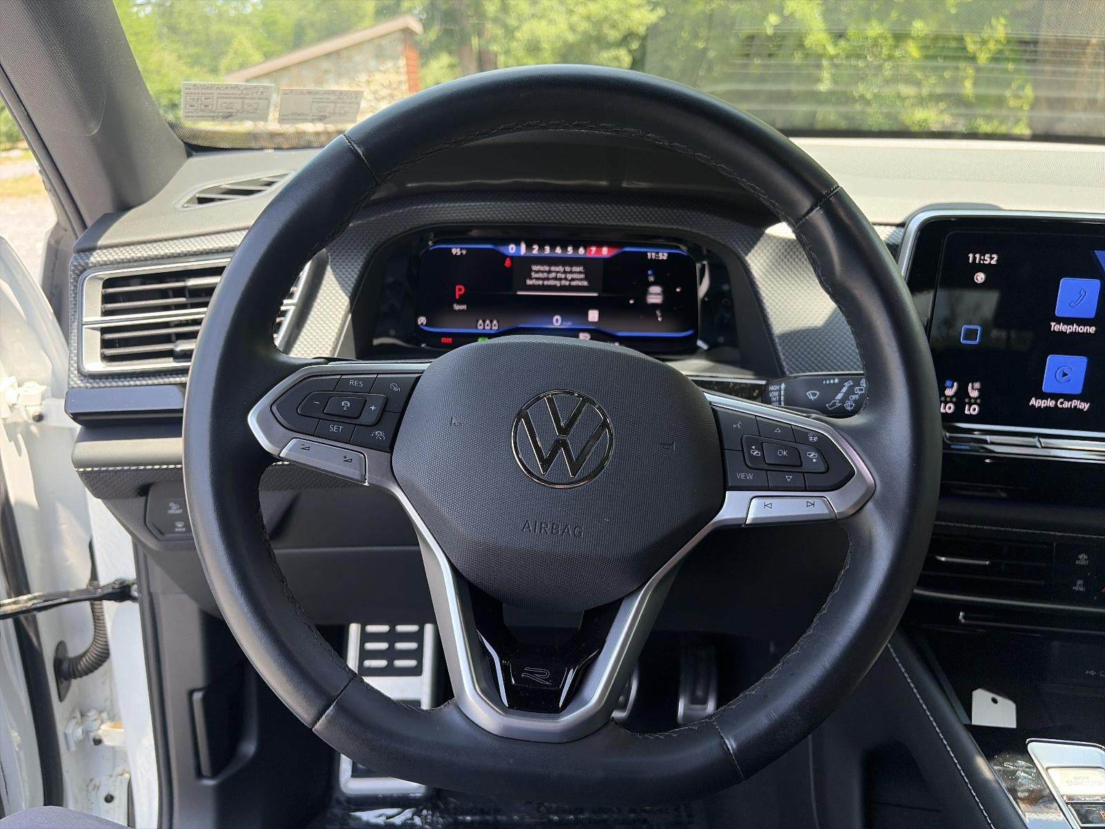 2024 Volkswagen Atlas Cross Sport 2.0T SEL R-Line 4MOTION