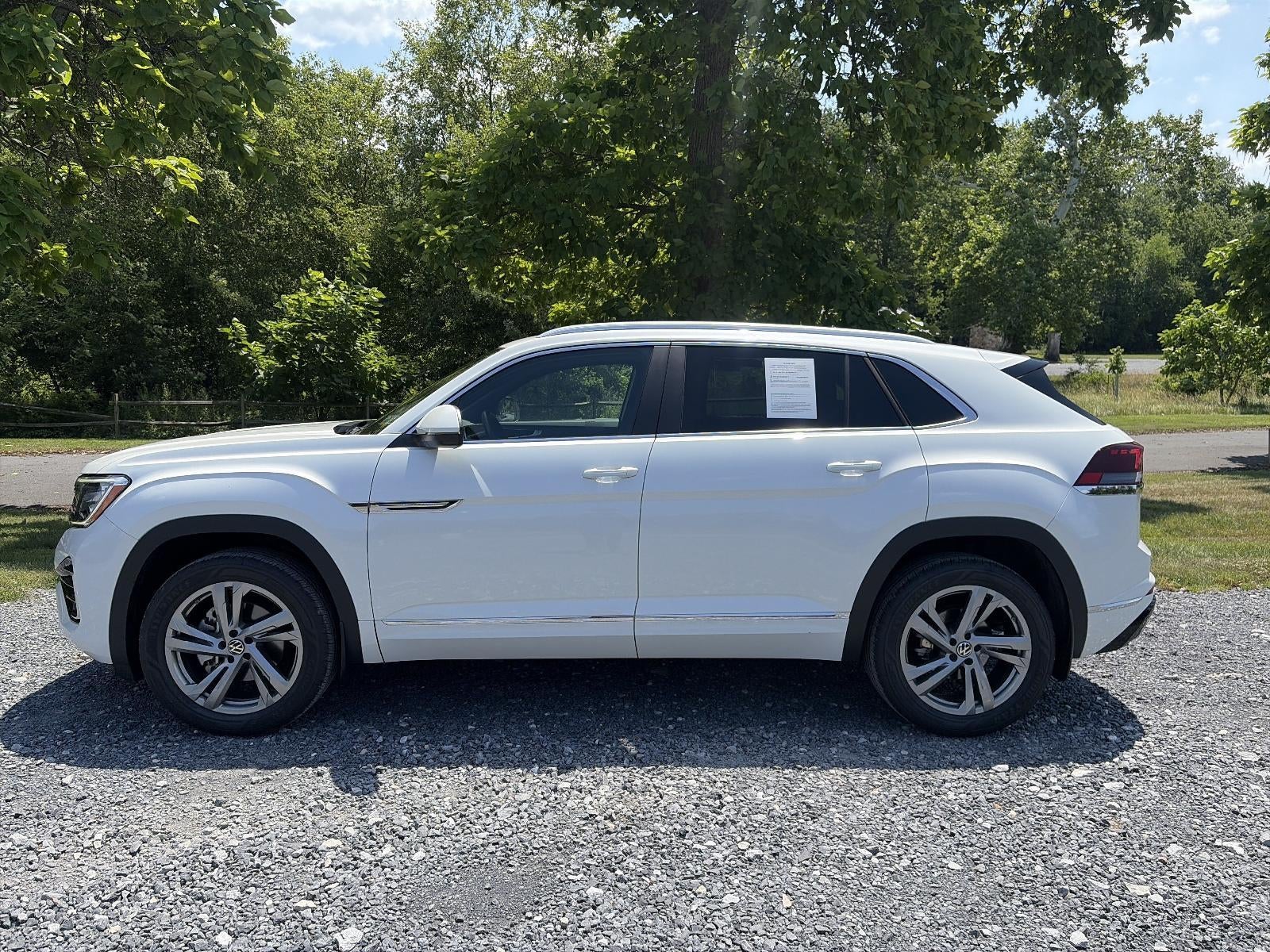 2024 Volkswagen Atlas Cross Sport 2.0T SEL R-Line 4MOTION