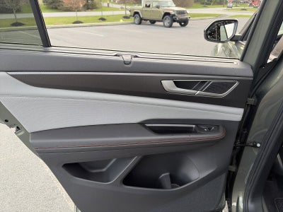 2024 Volkswagen Atlas 2.0T Peak Edition SE w/Technology 4MOTION