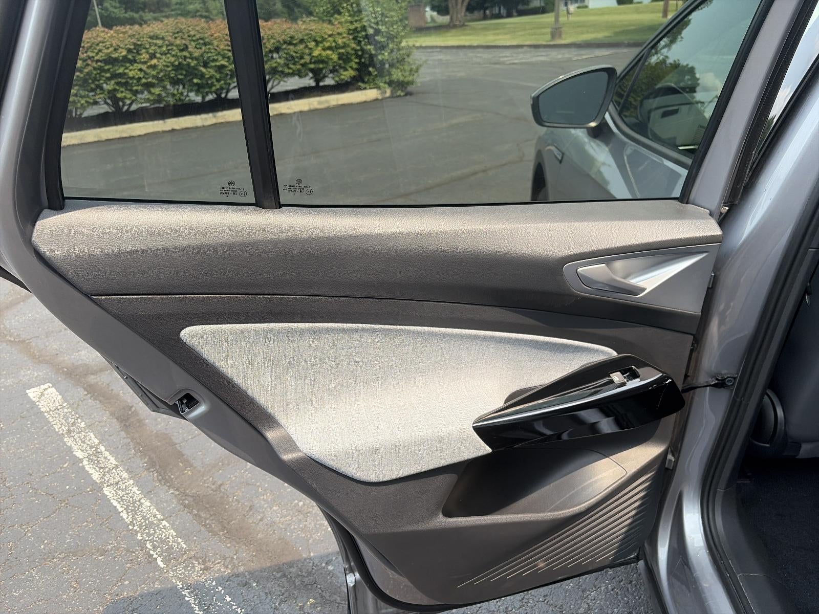 2023 Volkswagen ID.4 Pro AWD w/SK On Battery