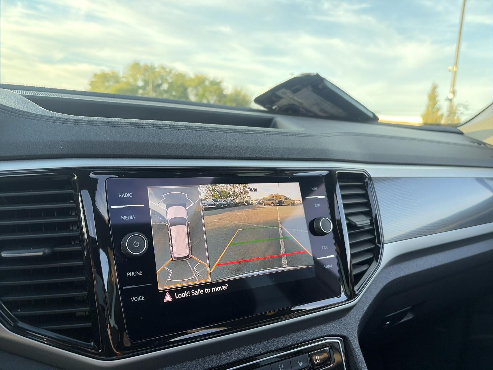2023 Volkswagen Atlas 3.6L V6 SEL Premium R-Line 4MOTION