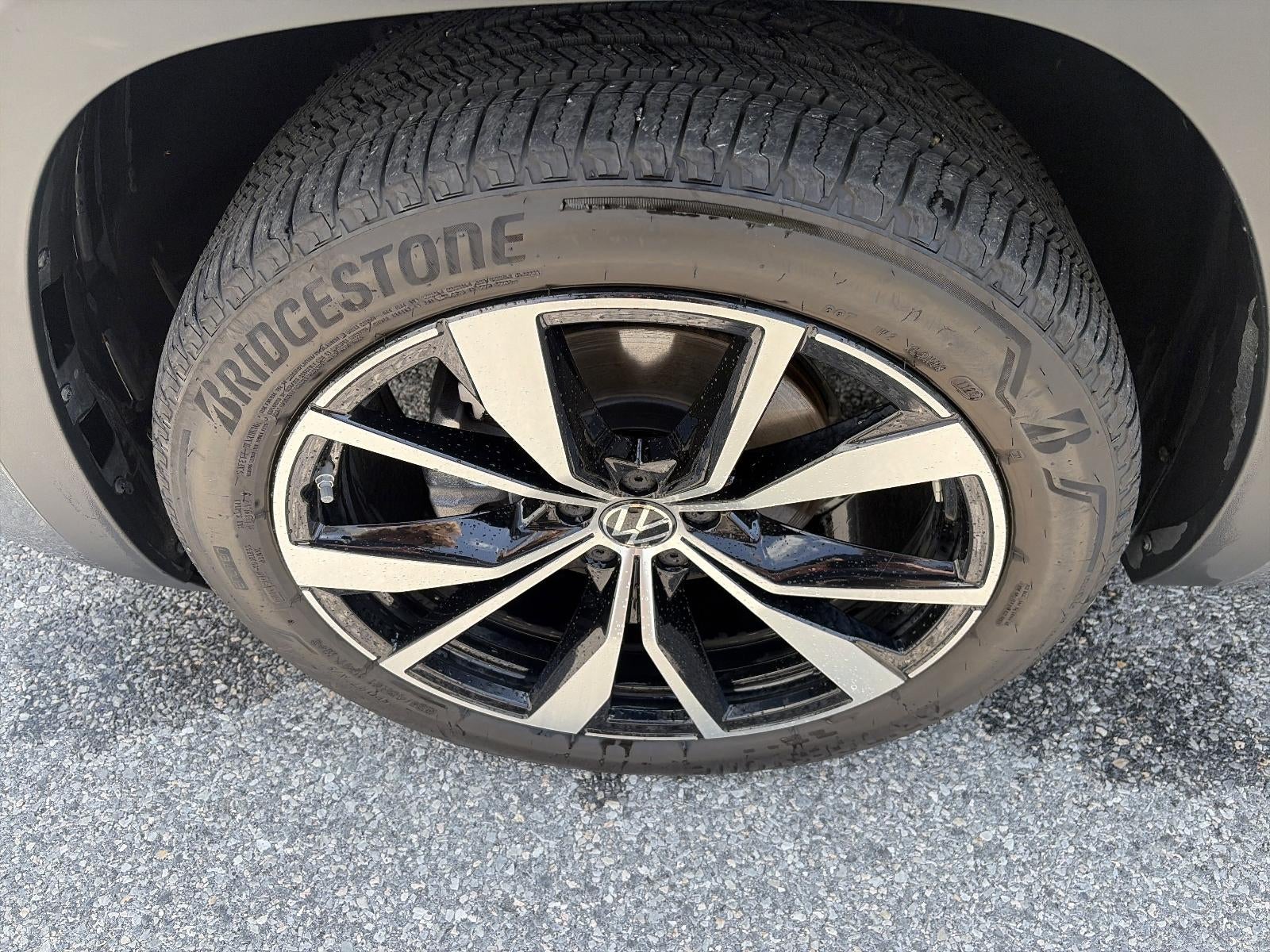 2025 Volkswagen Atlas 2.0T SEL Premium R-Line 4MOTION