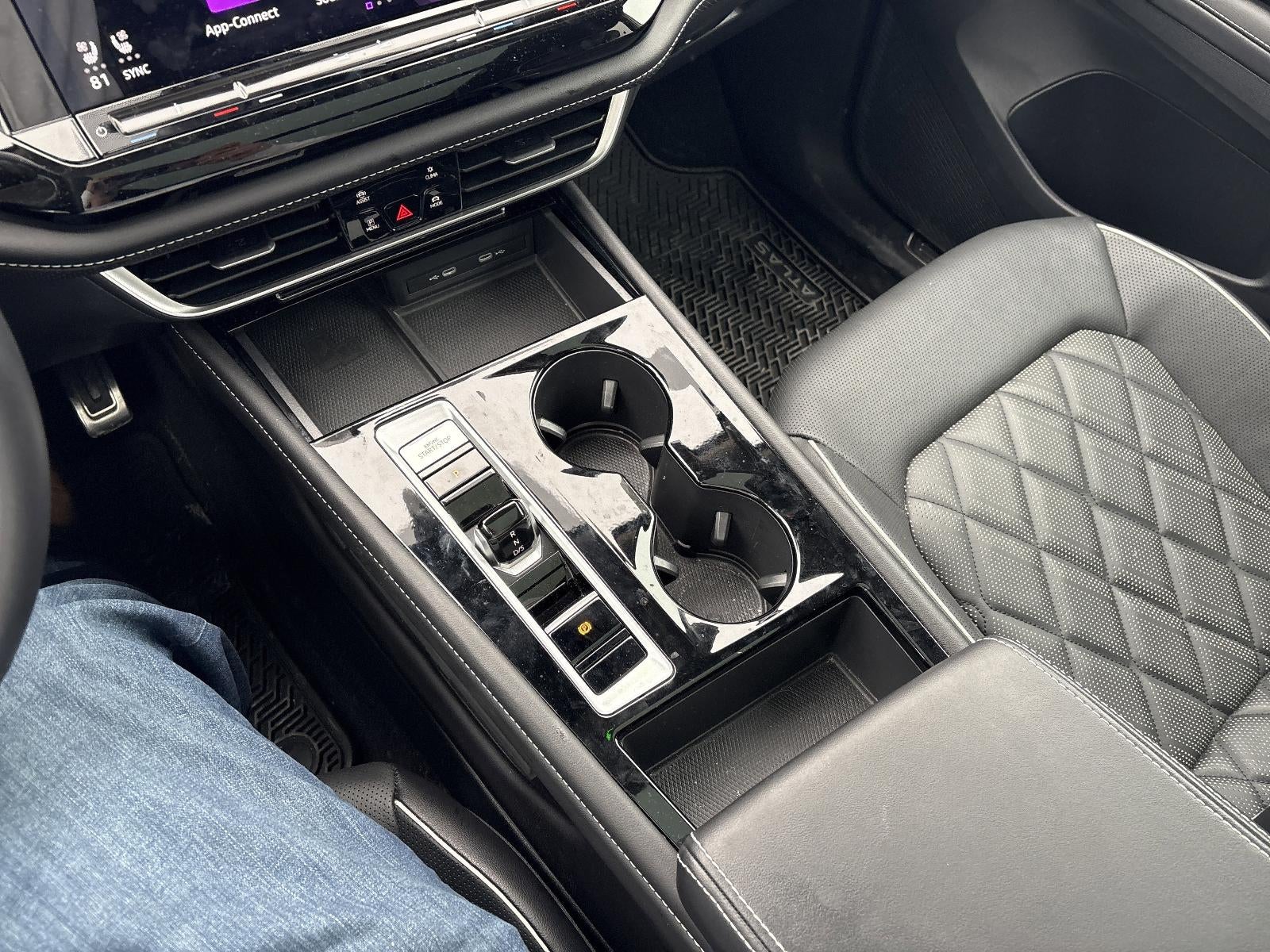 2024 Volkswagen Atlas 2.0T SEL Premium R-Line 4MOTION