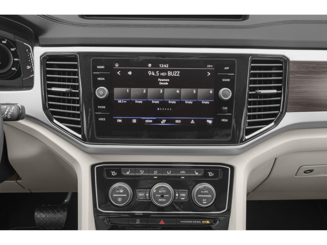 2023 Volkswagen Atlas 2.0T SE w/Technology 4MOTION