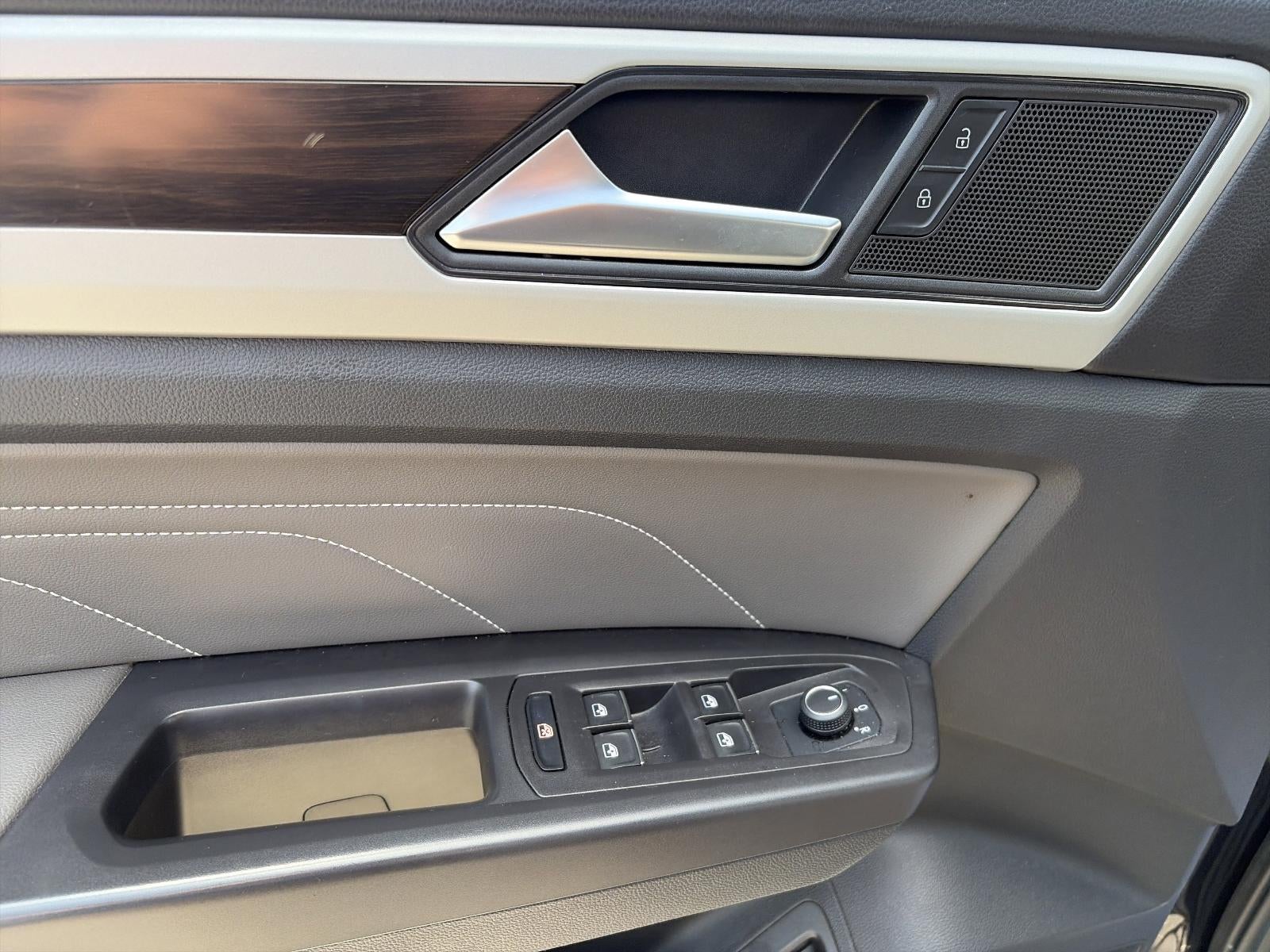 2023 Volkswagen Atlas 3.6L V6 SE w/Technology 4MOTION