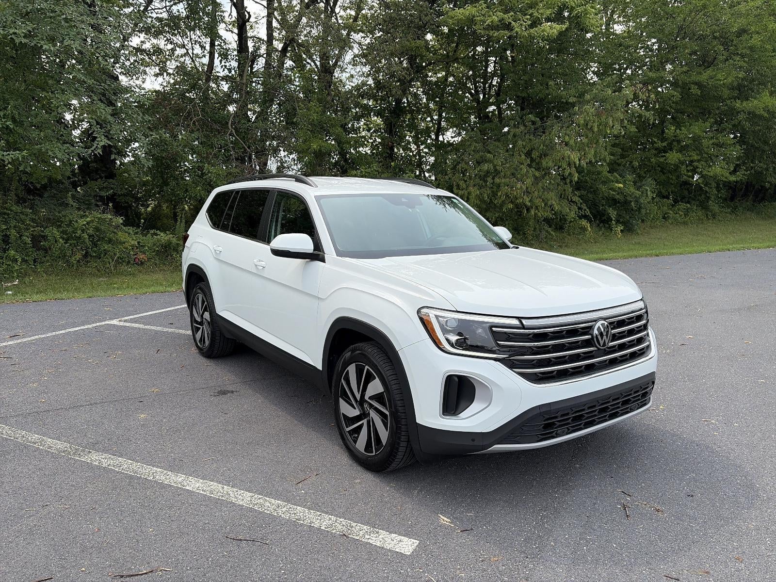 2024 Volkswagen Atlas 2.0T SE w/Technology 4MOTION