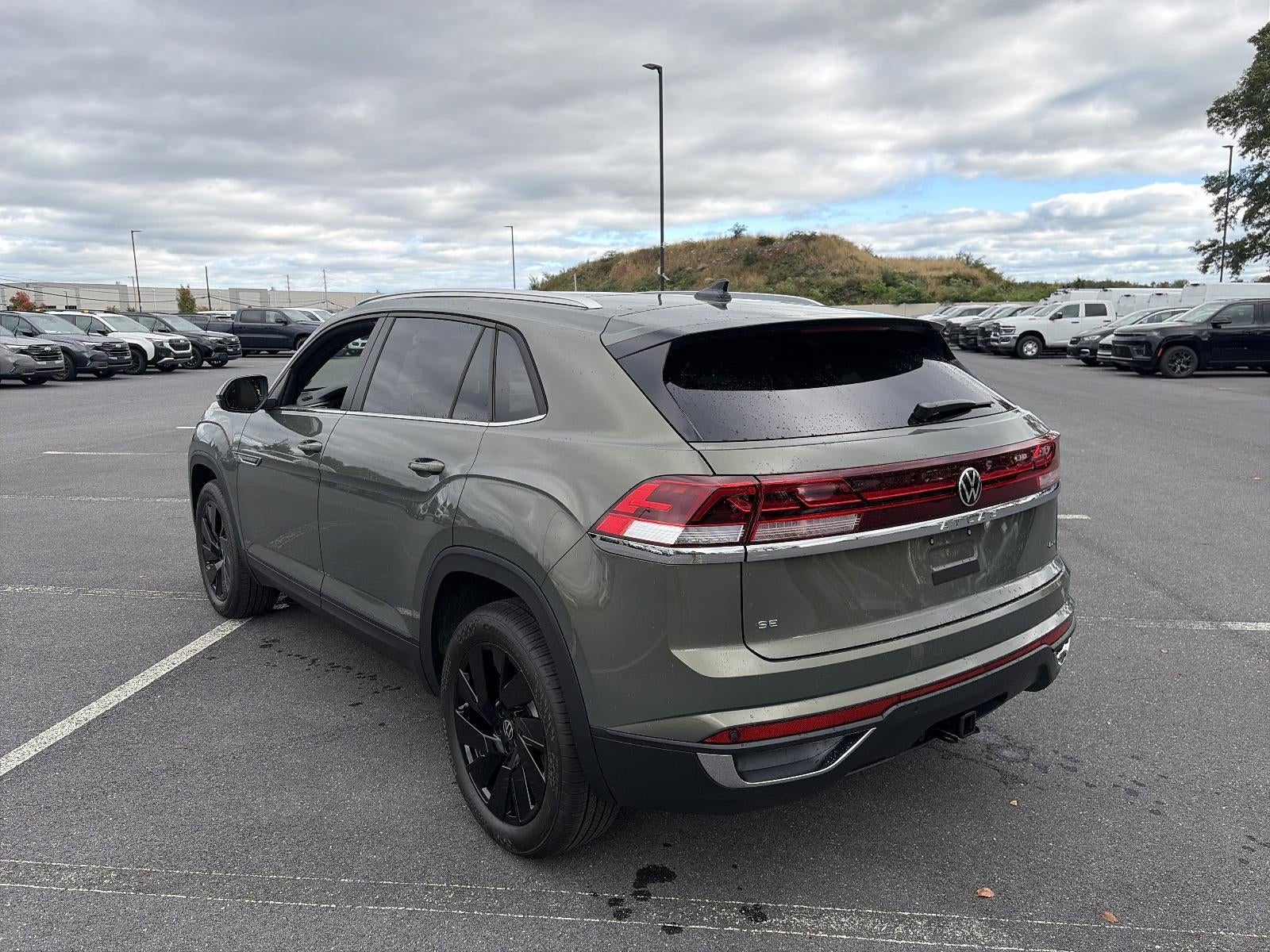 2026 Volkswagen Atlas Cross Sport 2.0T SE w/Technology 4MOTION