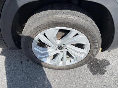 2023 Volkswagen Atlas 2.0T SE w/Technology 4MOTION