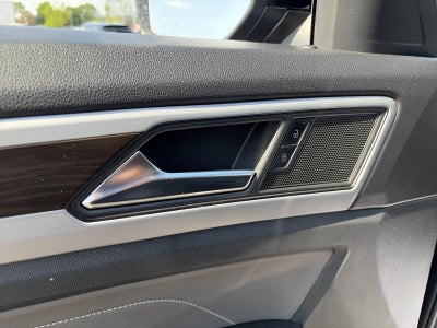 2023 Volkswagen Atlas 2.0T SE w/Technology 4MOTION