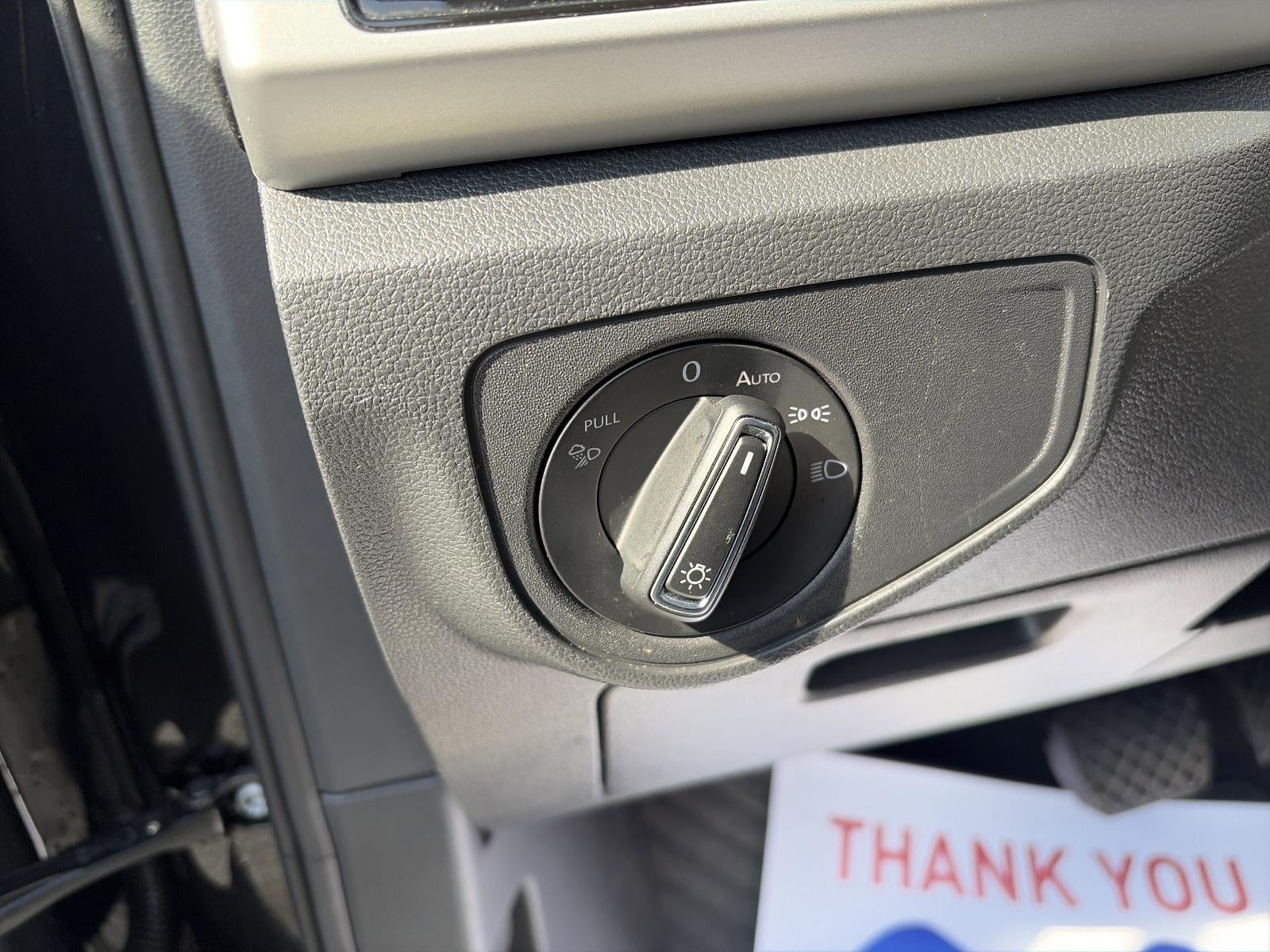 2023 Volkswagen Atlas 2.0T SE w/Technology 4MOTION