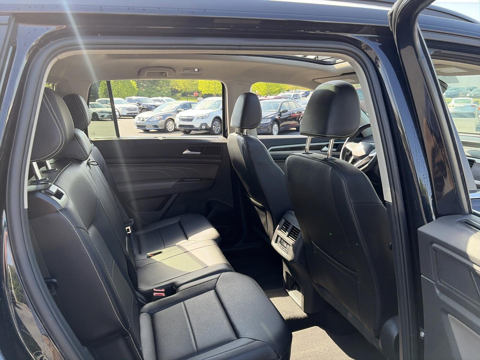 2023 Volkswagen Atlas 2.0T SE w/Technology 4MOTION