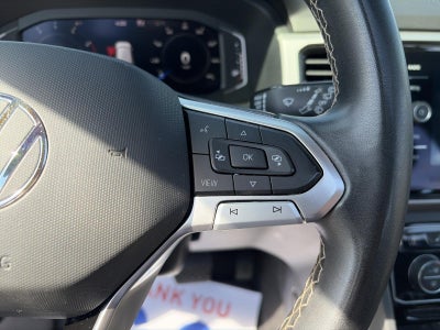 2023 Volkswagen Atlas 2.0T SE w/Technology 4MOTION