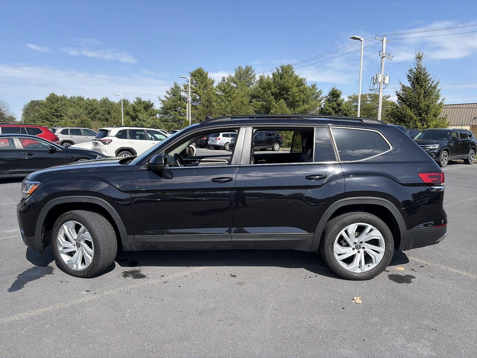 2023 Volkswagen Atlas 2.0T SE w/Technology 4MOTION