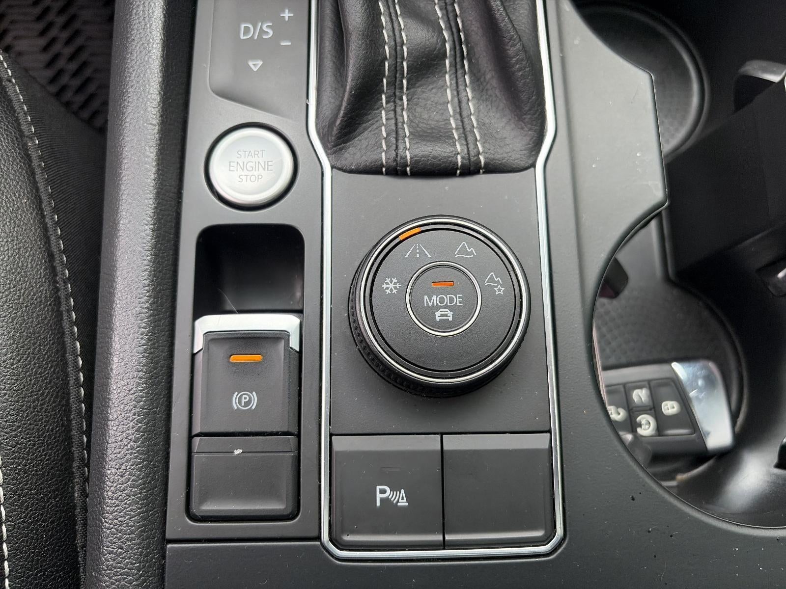 2021 Volkswagen Atlas 3.6L V6 SE w/Technology R-Line 4MOTION *Ltd Avail*