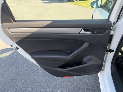 2012 Volkswagen Passat 4dr Sdn 2.5L Auto S PZEV