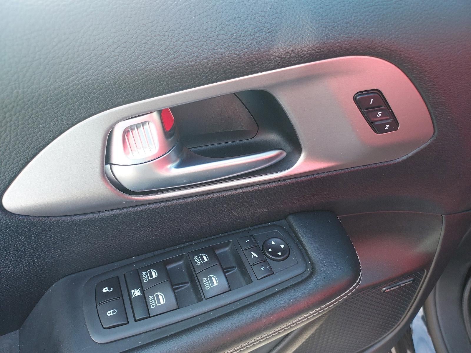 2020 Chrysler Pacifica Hybrid Red S FWD