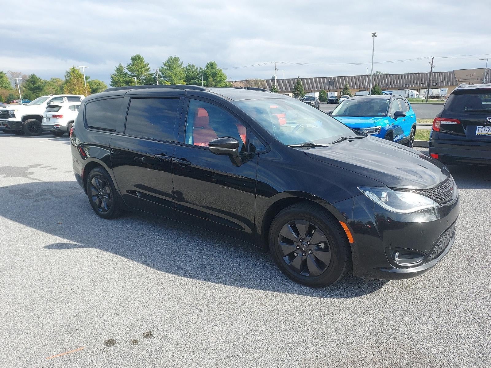 2020 Chrysler Pacifica Hybrid Red S FWD