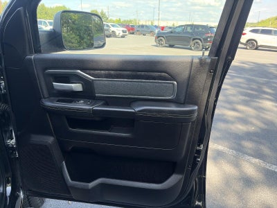 2019 RAM 3500 Big Horn 4x4 Crew Cab 6'4" Box