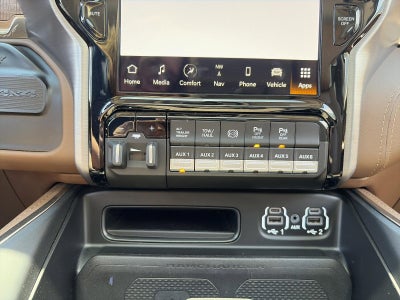 2023 RAM 3500 Longhorn 4x4 Crew Cab 8' Box