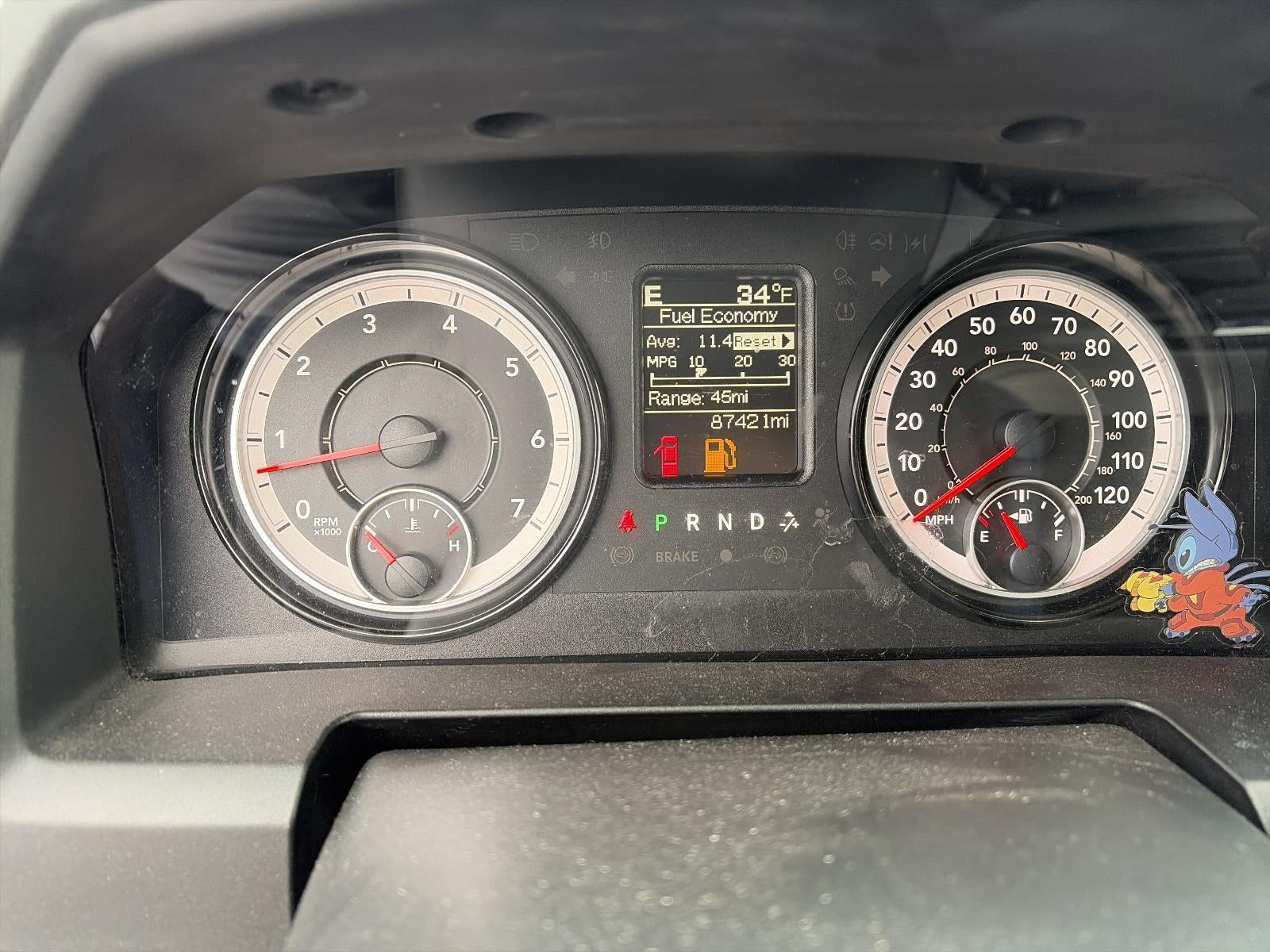 2017 RAM 1500 Express 4x4 Crew Cab 5'7" Box