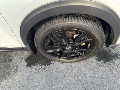 2023 Nissan Kicks SR FWD