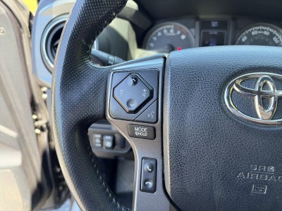 2017 Toyota Tacoma TRD Sport Double Cab 5' Bed V6 4x4 AT (Natl)