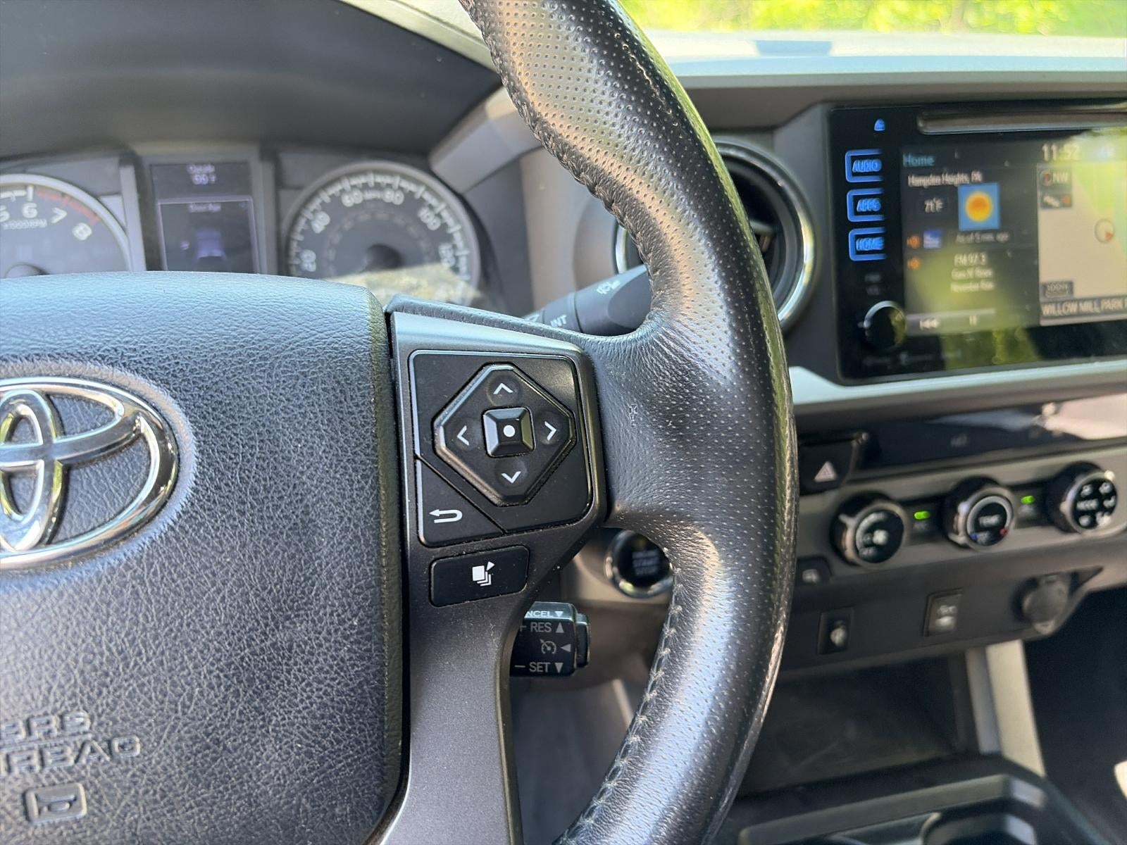 2017 Toyota Tacoma TRD Sport Double Cab 5' Bed V6 4x4 AT (Natl)