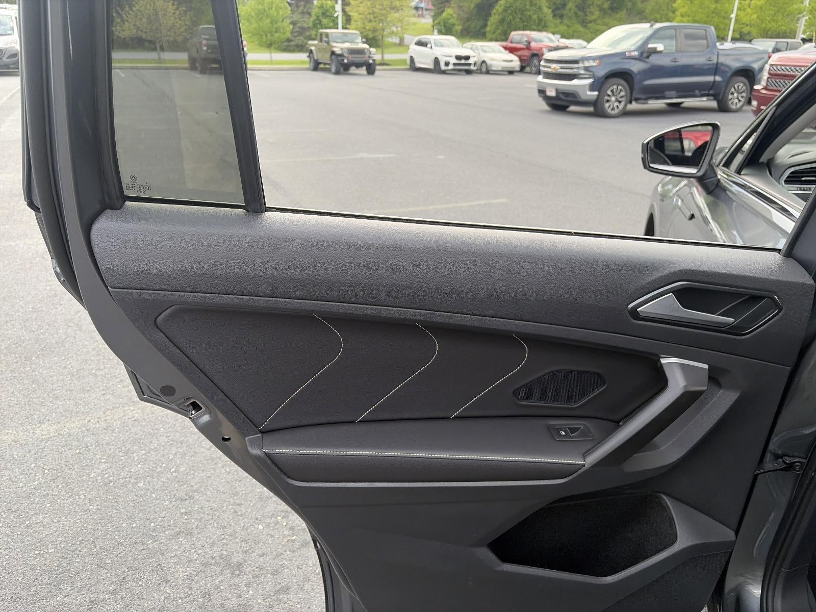 2024 Volkswagen Tiguan 2.0T SE 4MOTION