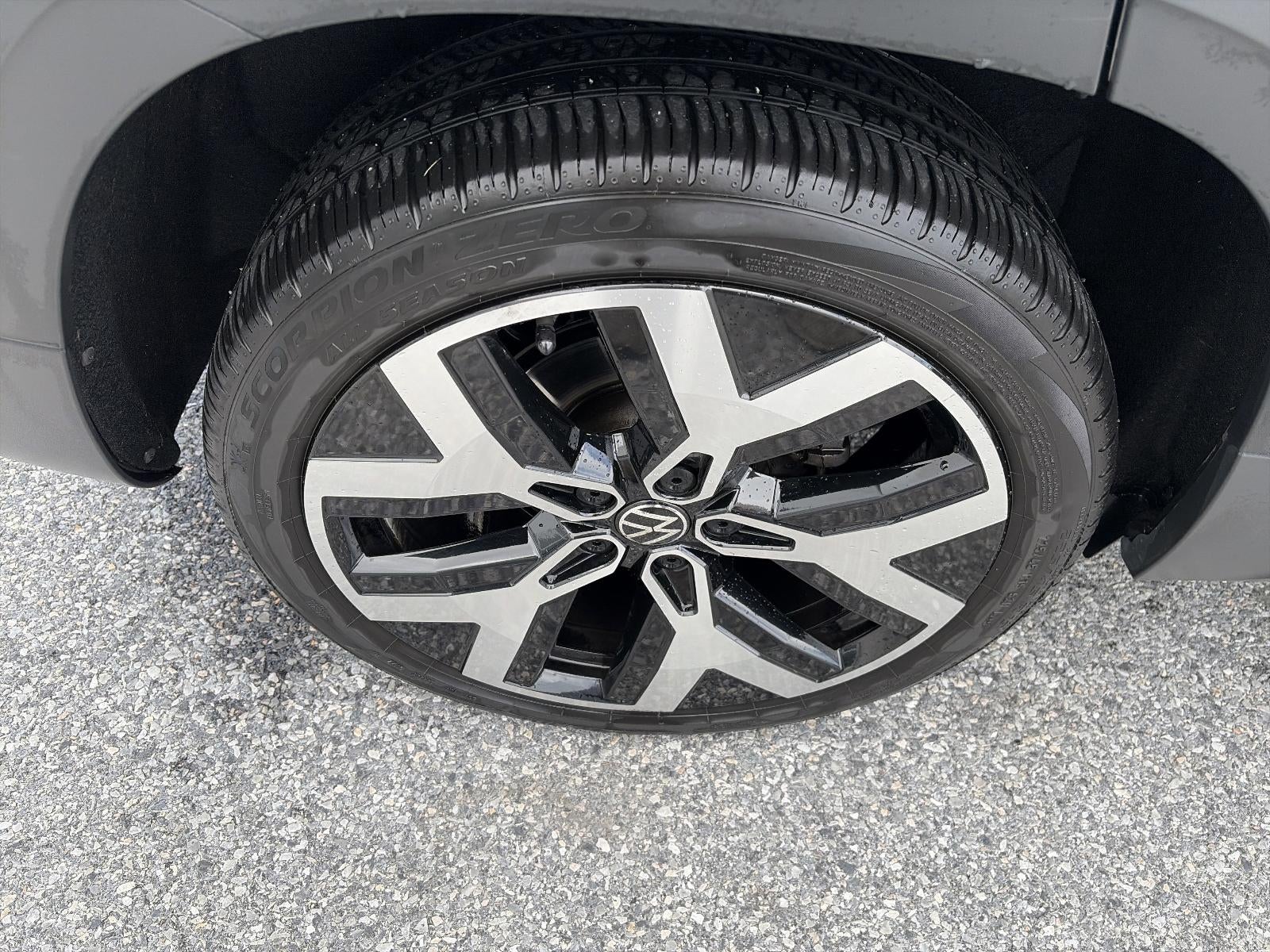 2023 Volkswagen Taos SEL 4MOTION *Ltd Avail*