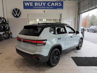 2025 Volkswagen Taos SE Black FWD