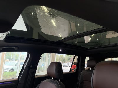 2024 Volkswagen Tiguan 2.0T SEL R-Line 4MOTION