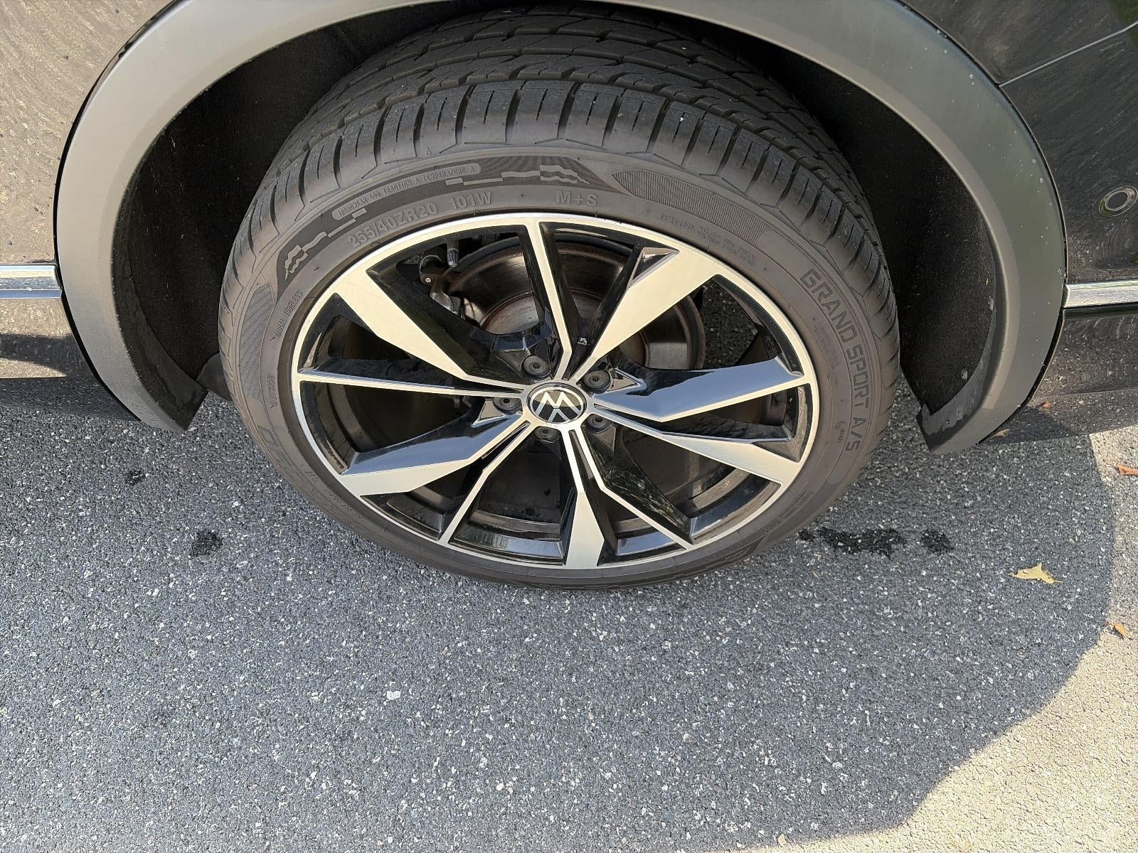 2023 Volkswagen Tiguan 2.0T SEL R-Line 4MOTION