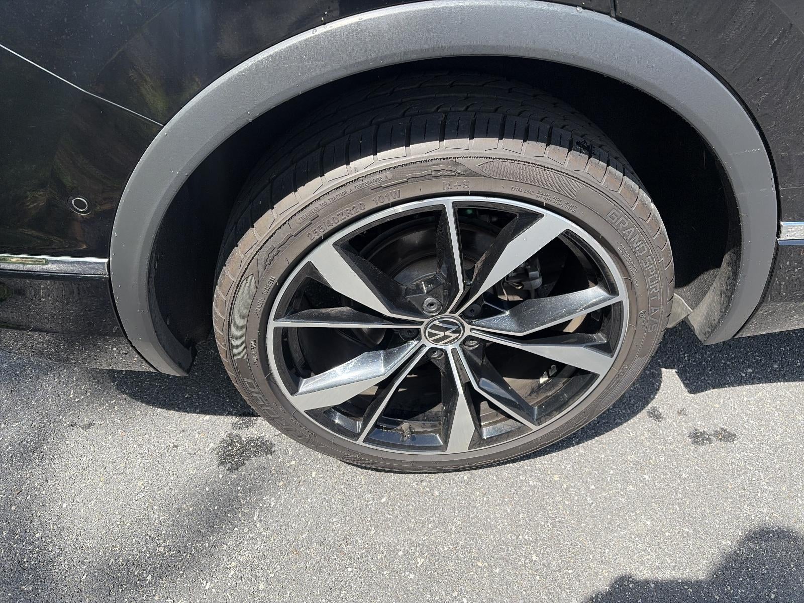 2023 Volkswagen Tiguan 2.0T SEL R-Line 4MOTION