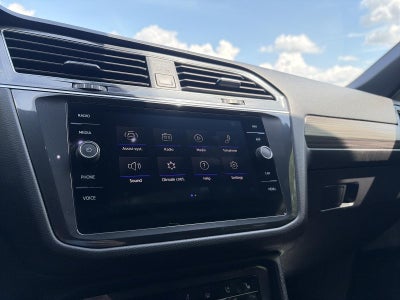 2023 Volkswagen Tiguan 2.0T SEL R-Line 4MOTION
