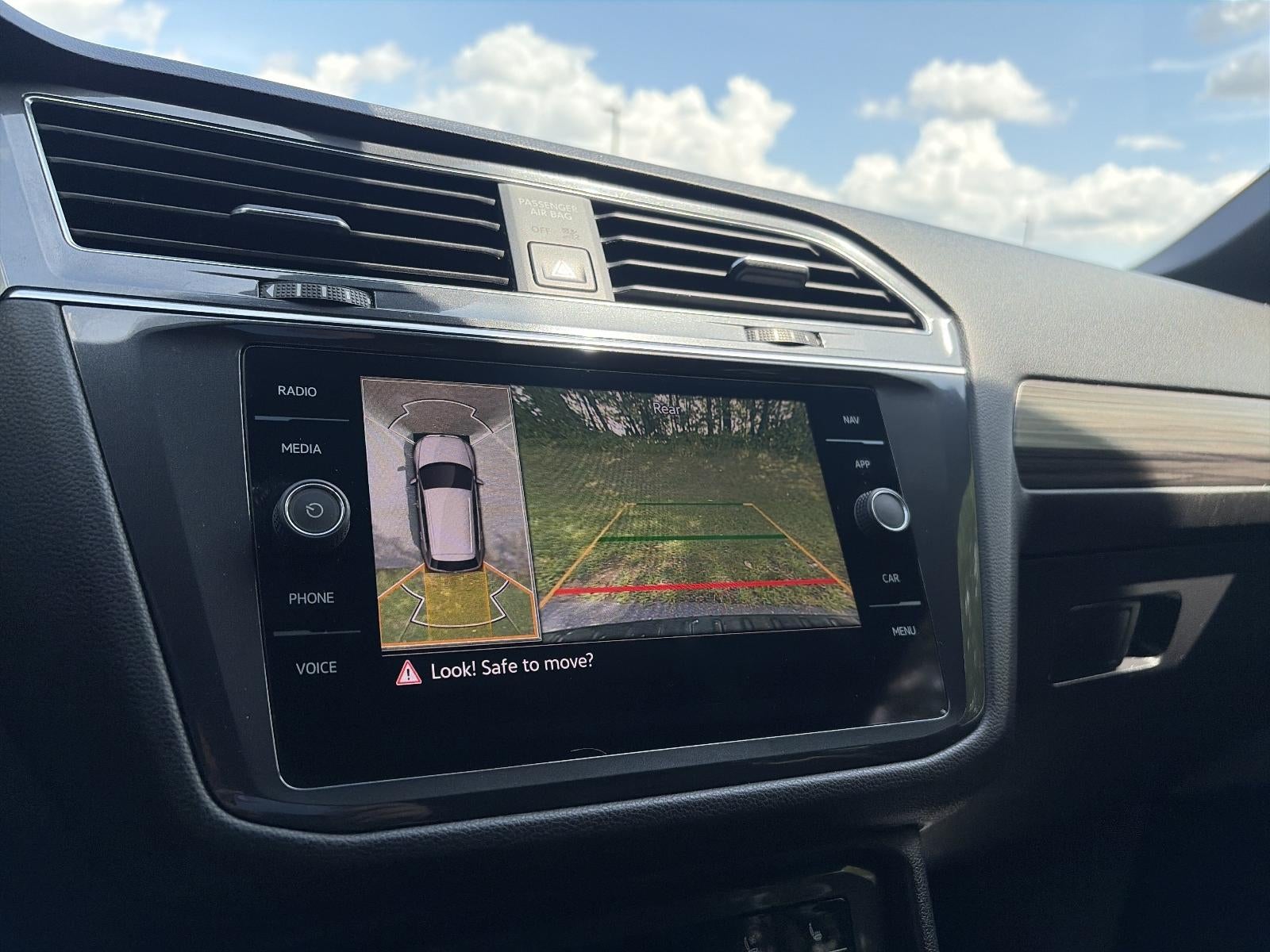 2023 Volkswagen Tiguan 2.0T SEL R-Line 4MOTION