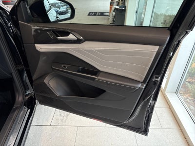 2024 Volkswagen Taos SEL 4MOTION