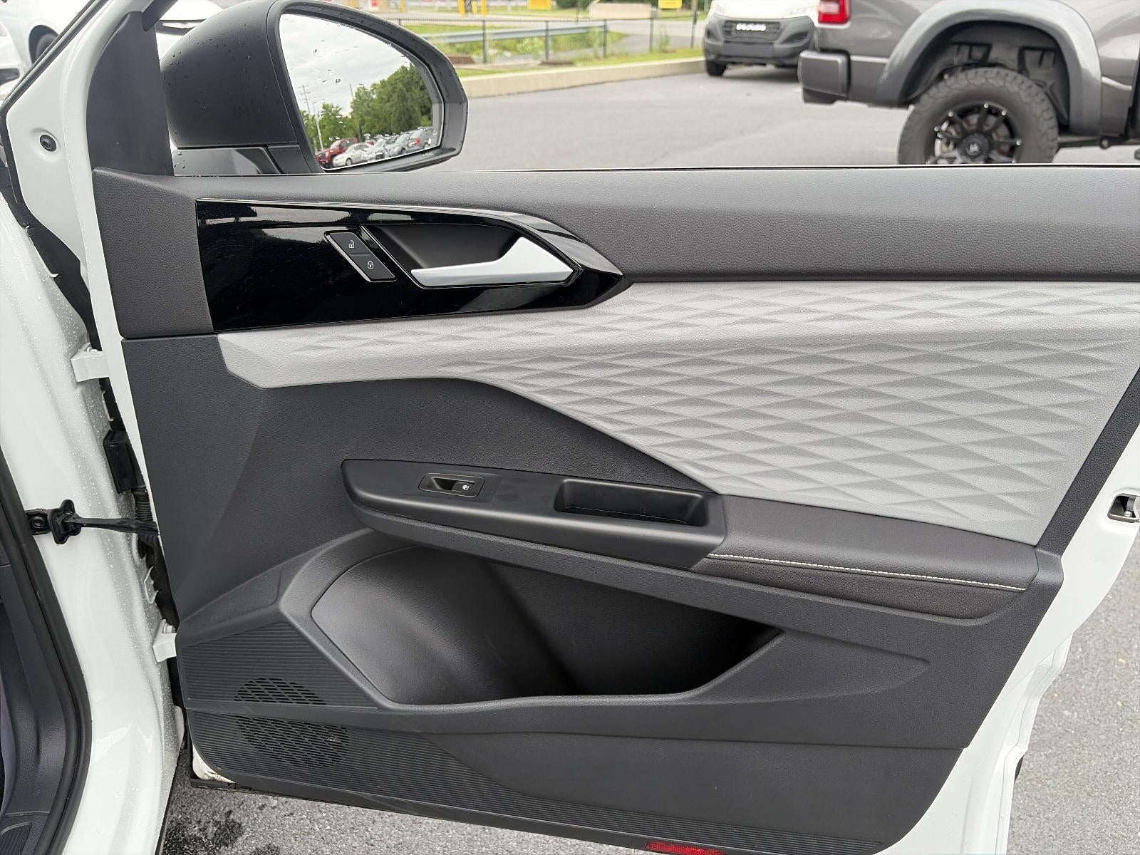 2024 Volkswagen Taos S FWD