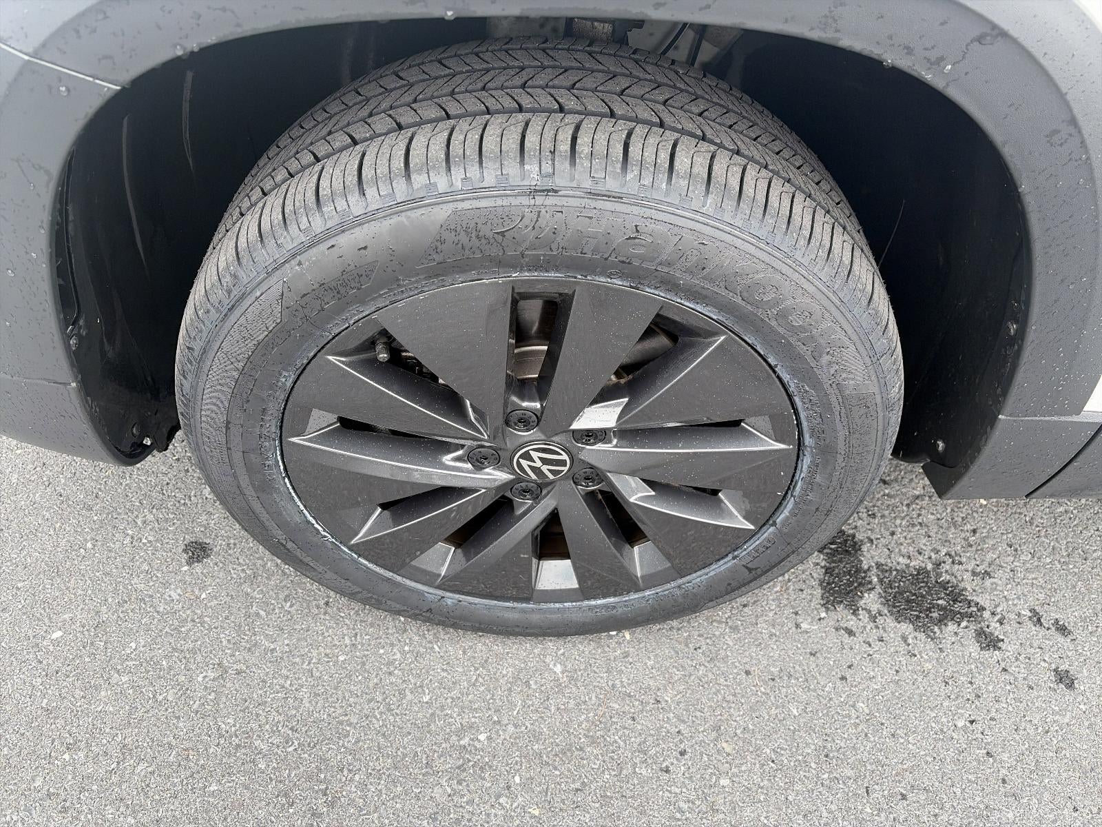 2024 Volkswagen Taos S FWD
