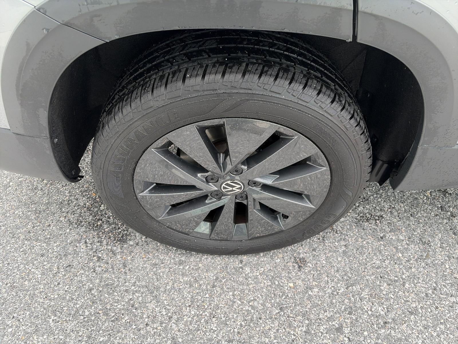 2024 Volkswagen Taos S FWD