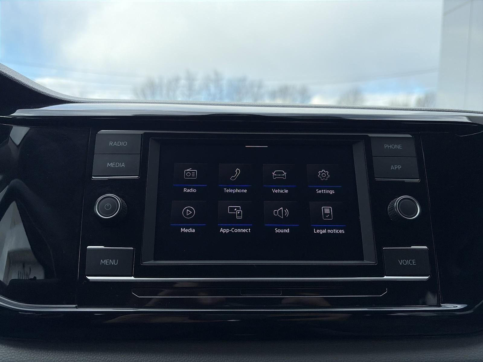 2024 Volkswagen Taos S FWD