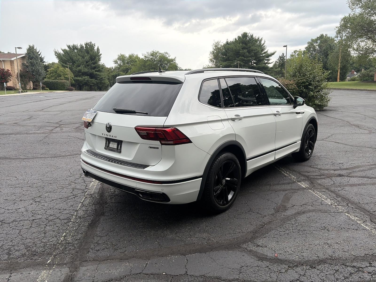 2024 Volkswagen Tiguan 2.0T SE R-Line Black 4MOTION