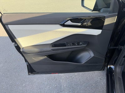 2025 Volkswagen Taos S 4MOTION