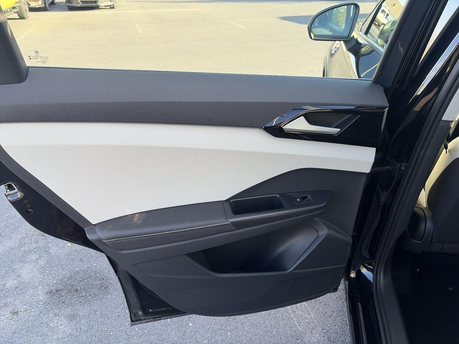 2025 Volkswagen Taos S 4MOTION