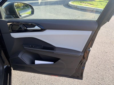 2025 Volkswagen Taos S 4MOTION