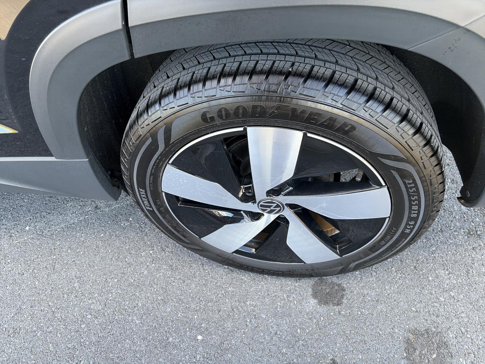 2025 Volkswagen Taos S 4MOTION