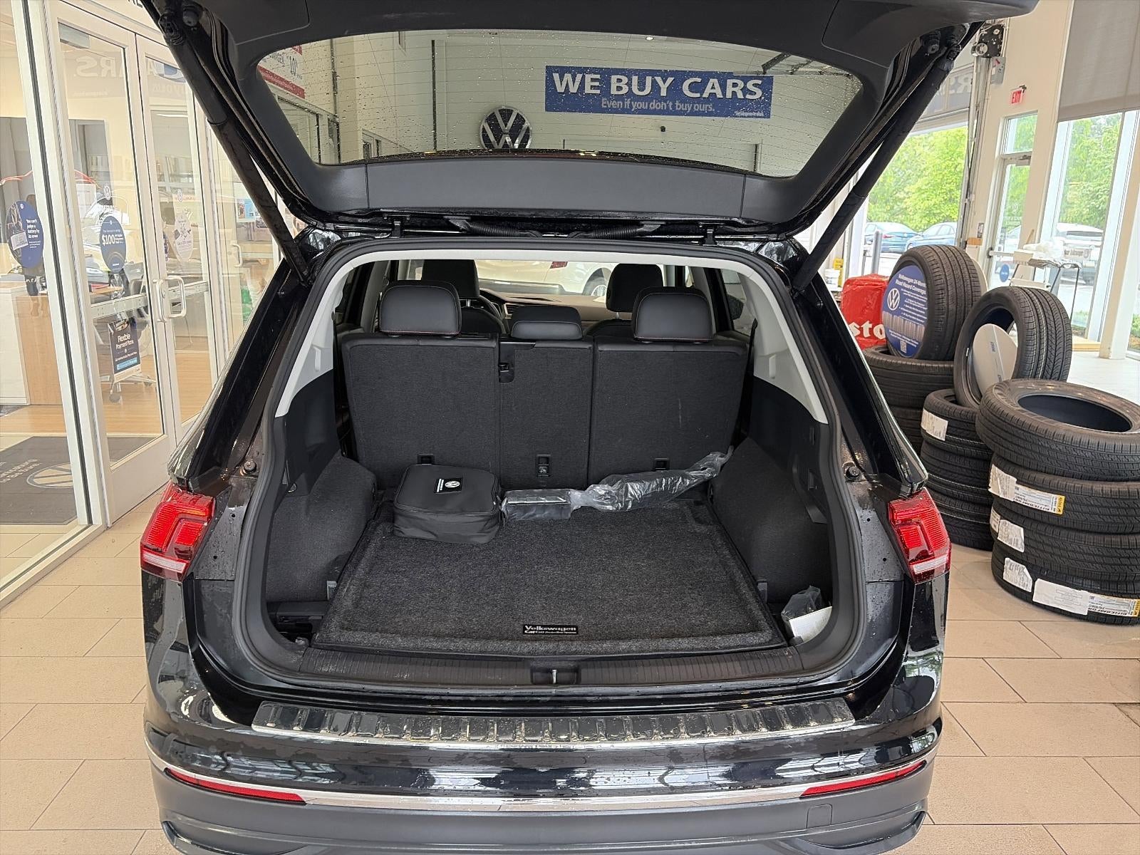 2024 Volkswagen Tiguan 2.0T Wolfsburg Edition 4MOTION
