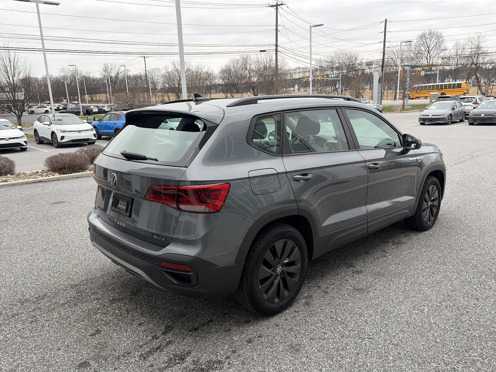 2022 Volkswagen Taos S 4MOTION