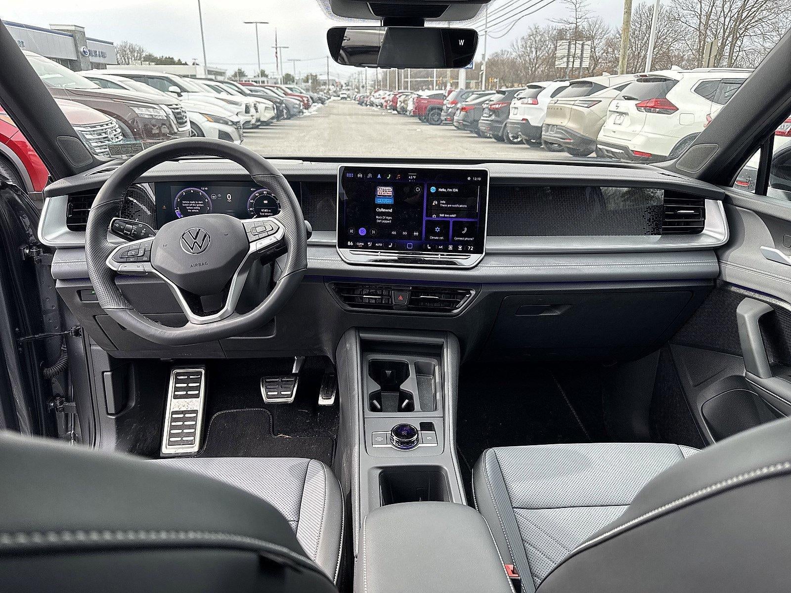 2025 Volkswagen Tiguan 2.0T SE R-Line Black 4MOTION