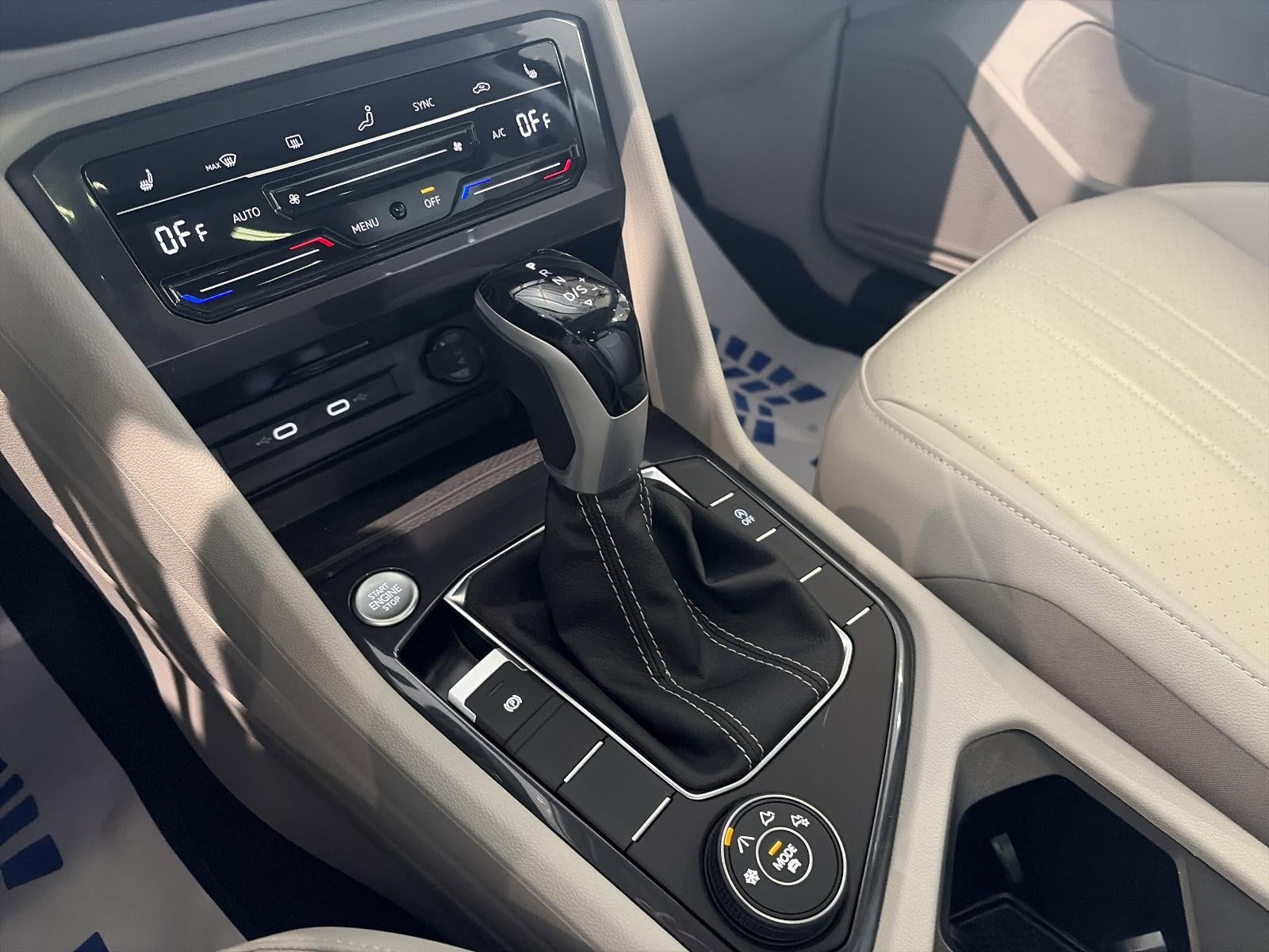 2024 Volkswagen Tiguan 2.0T SE 4MOTION