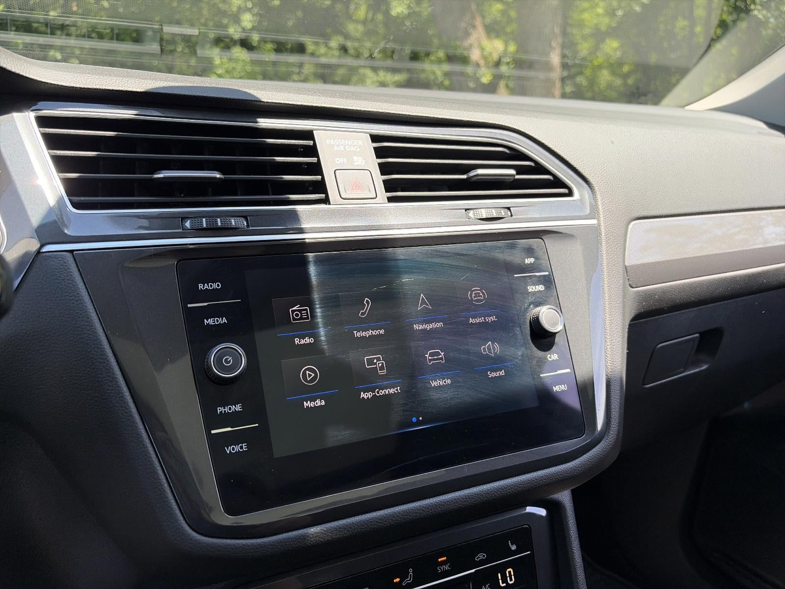 2024 Volkswagen Tiguan 2.0T SE 4MOTION